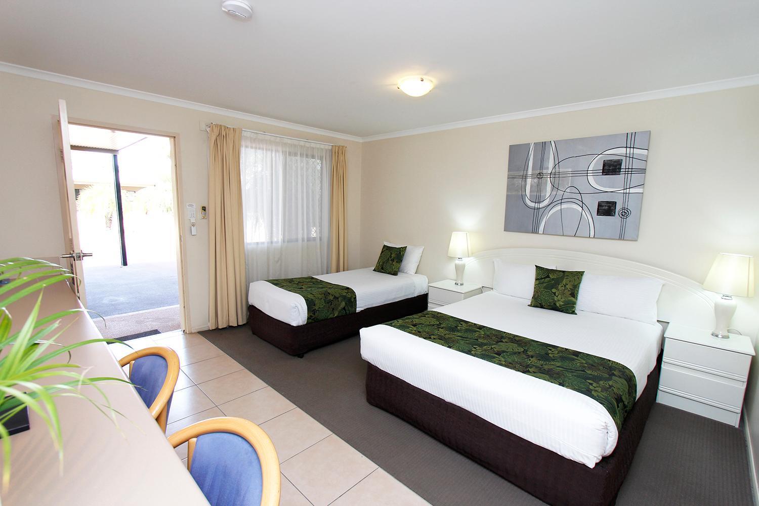 The Palms Motel Chinchilla Eksteriør bilde